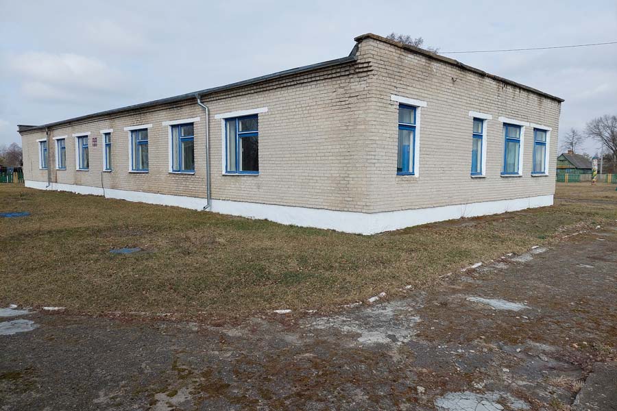 В Кобринском районе могут безвозмездно передать в собственность здание школы. Инвесторам предлагают акции двух ОАО