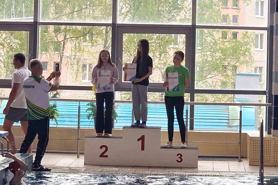Юная кобринчанка стала второй на областных соревнованиях по плаванию
