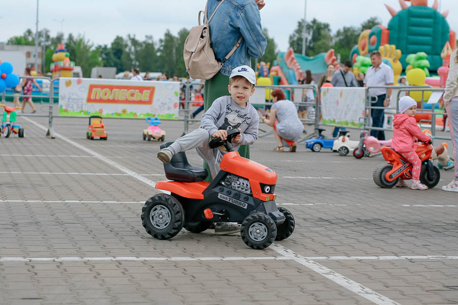 Все мы родом из детства: 1 июня в Кобрине в шестой раз проходит Праздник игры и игрушек «Полесье-2024»