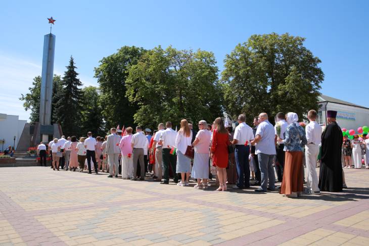 Кобрин отметил День города и 80-летие освобождения от немецко-фашистских захватчиков — фоторепортаж