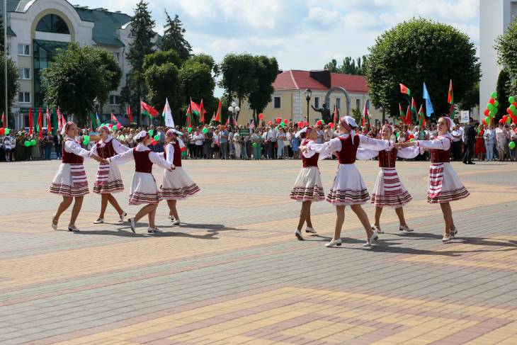 80 лет со дня освобождения Беларуси — как в Кобрине прошел День Независимости (фото, видео)