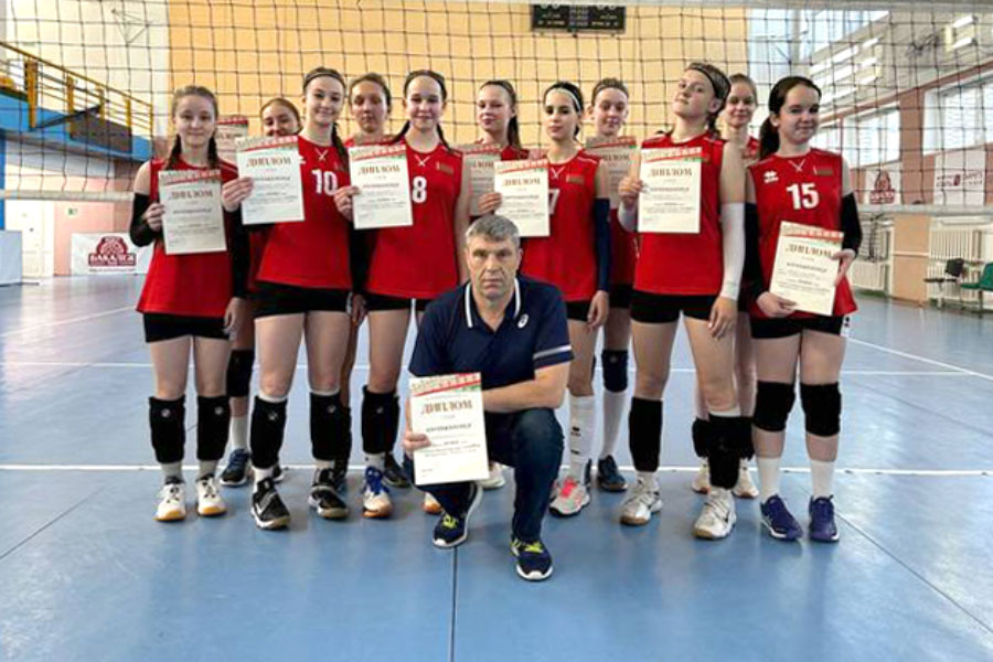 Кобринские девушки-волейболистки завоевали золото, а юноши – серебро спартакиады Брестской области